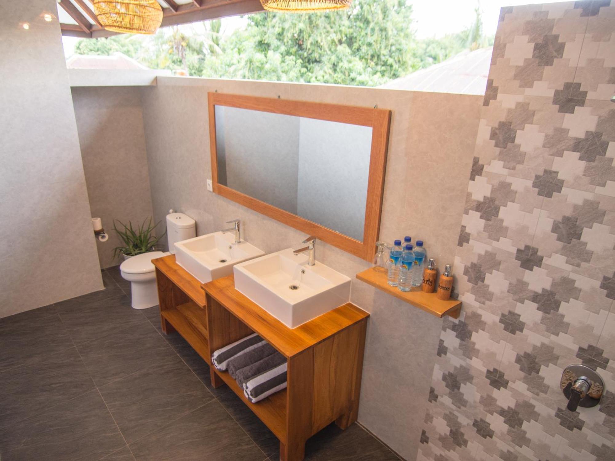 Coco Breeze Spa Hotel Gili Air Zewnętrze zdjęcie